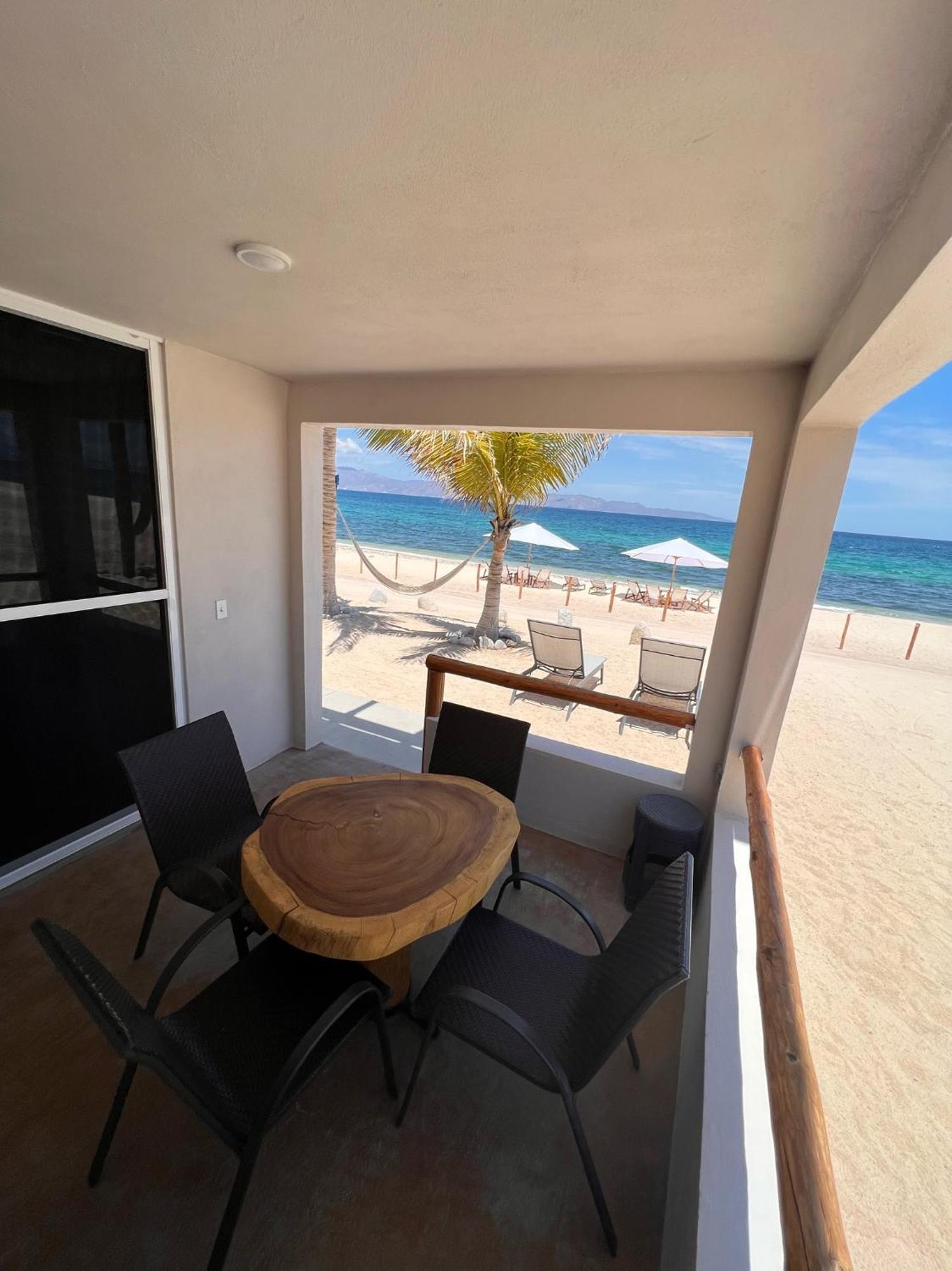 Beach Front Lofts, La Ventana Esterno foto