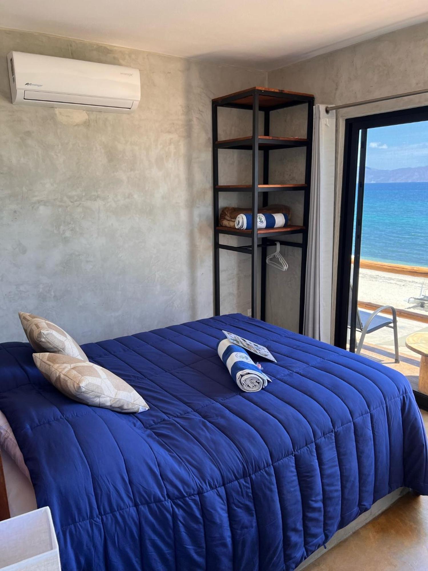 Beach Front Lofts, La Ventana Esterno foto